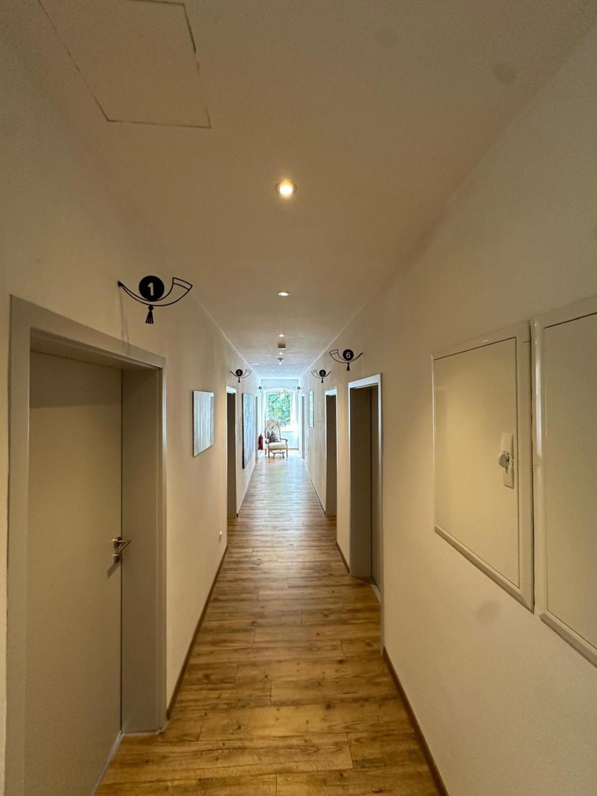 Gasthaus - Hotel Neue Post Meitingen Ngoại thất bức ảnh